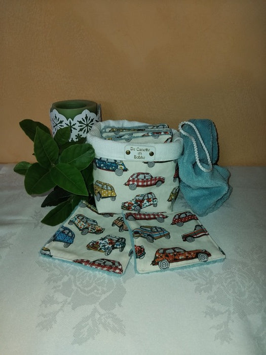 corbeille et lingettes en coton motif voiture