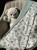 couverture  bébé, deux motifs aux choix alliant minky et gaze de coton légère. Motif joli savane