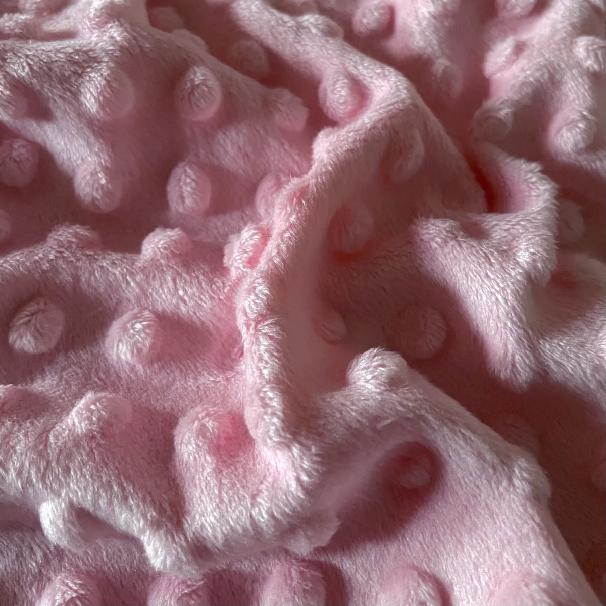 Tissus minky rose poudré pour confectionné les couvertures bébés douillettes